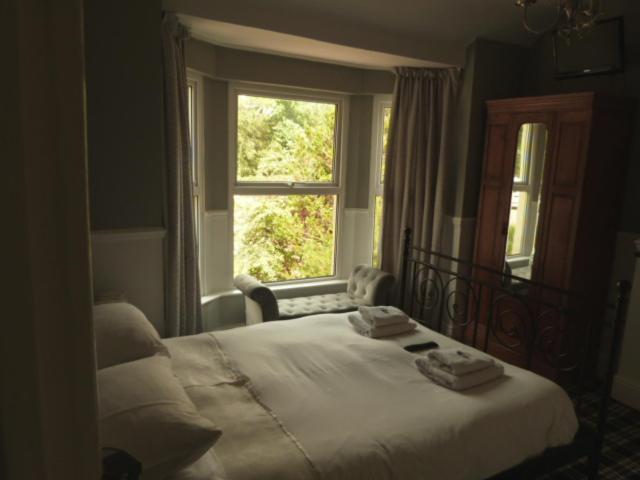 Twin Oaks Guest House Cadnam ภายนอก รูปภาพ