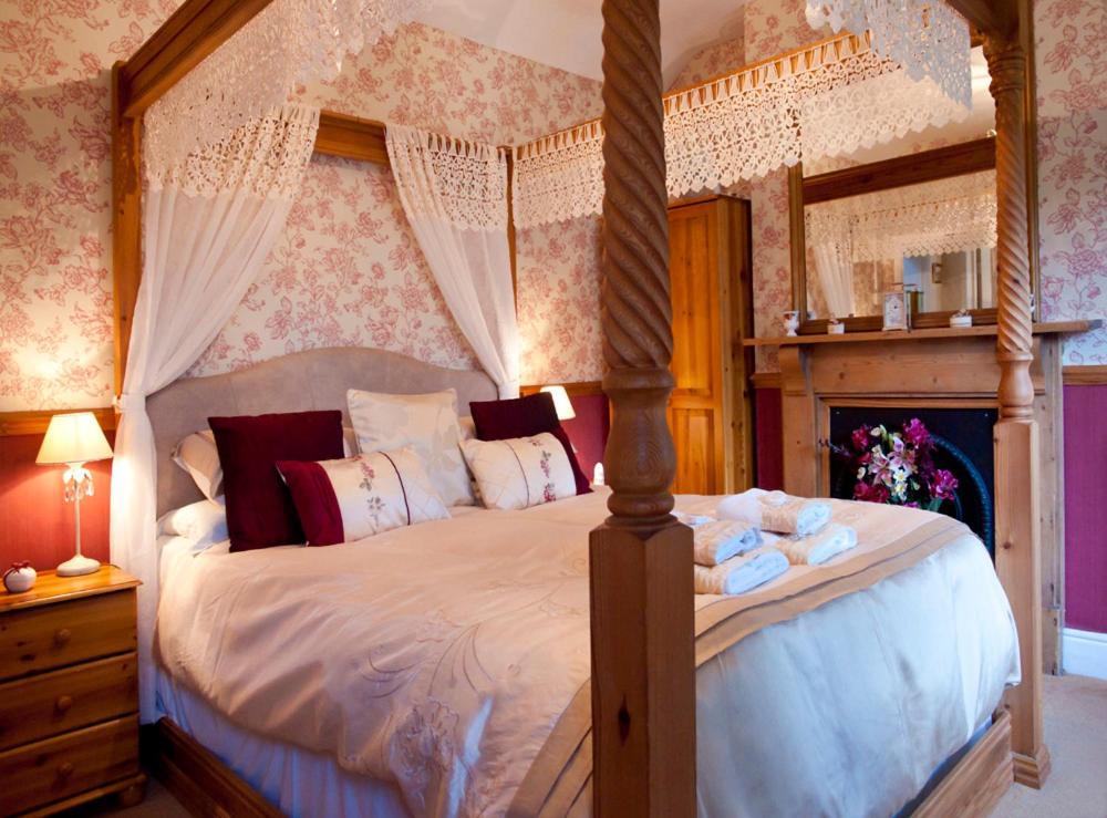 Twin Oaks Guest House Cadnam ภายนอก รูปภาพ